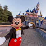 fans-erupt-as-disneyland-rolls-out-facial-recognition-technology-across-park-entrances