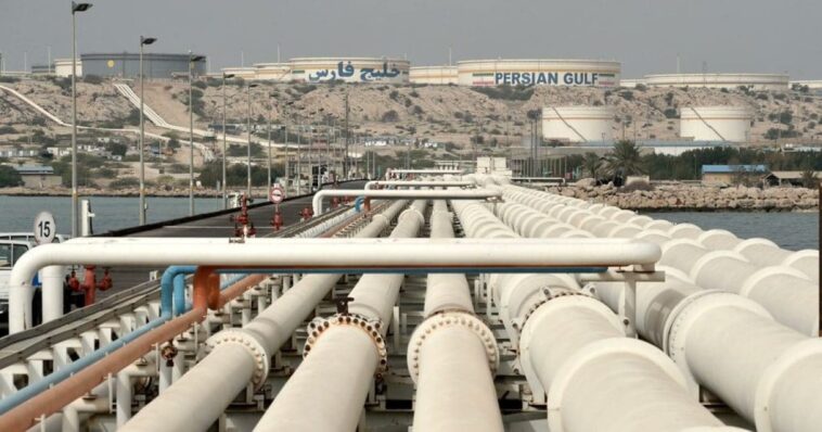 iran-could-start-“exploding-from-within”-as-it’s-oil-capacity-is-stretched-to-the-max