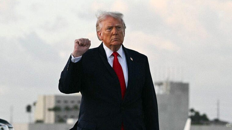 gold-donald-trump-statue-installed-at-doral-ahead-of-pga-tour’s-return-to-president’s-golf-course