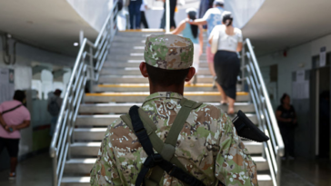 report:-peruvians-trafficked-through-false-russian-work-offers-to-fight-in-ukraine