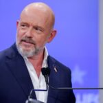 poll:-former-fox-host-steve-hilton-has-narrow-lead-in-packed-california-race-for-governor