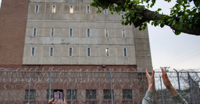 judges-ok-release-of-arrested-illegal-aliens-in-new-york