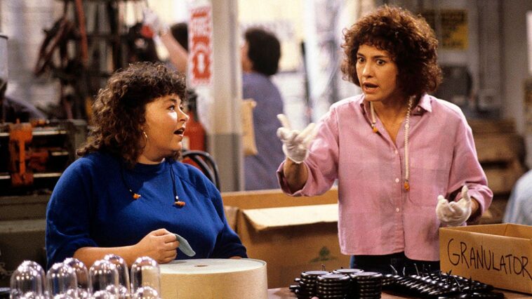 roseanne-barr-hasn’t-spoken-to-tv-sister-laurie-metcalf-since-show’s-cancellation