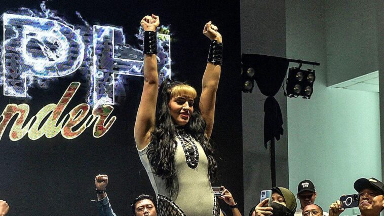 pro-wrestling-champ-steph-de-lander-shares-advice-for-recent-wrestlers-who-departed-wwe