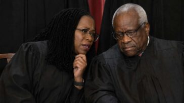 ‘is-it-too-late-to-ask-who-gerry-mander-is?’-kbj-whispers-to-clarence-thomas