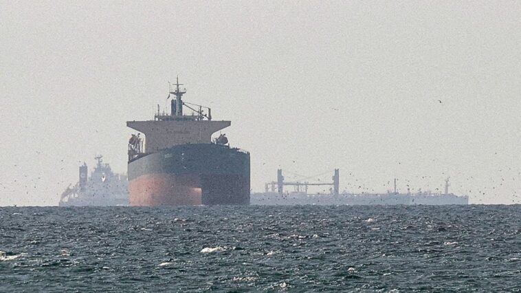 maritime-spies-catch-$800m-oil-scheme-as-trump’s-naval-blockade-squeezes-tehran-and-more-top-headlines