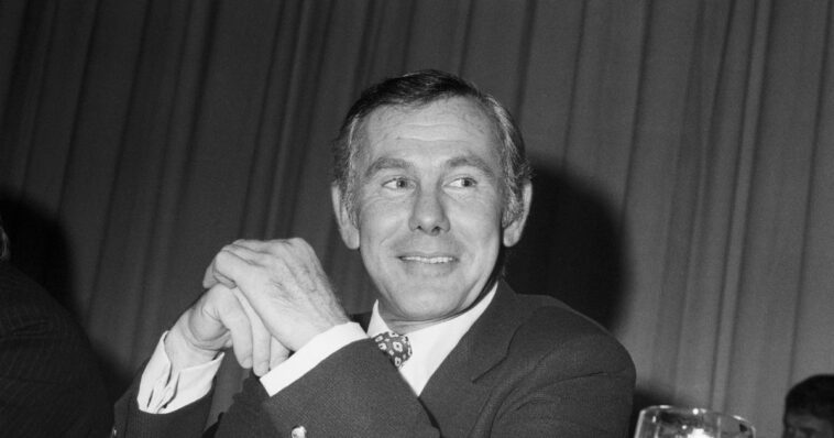 class-and-decency:-watch-johnny-carson-address-reagan-assassination-attempt-the-day-after-it-happened