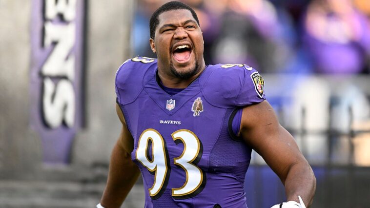 ravens-are-signing-a-40-year-old-defensive-lineman-to-play-his-19th-nfl-season-and-it-is-awesome