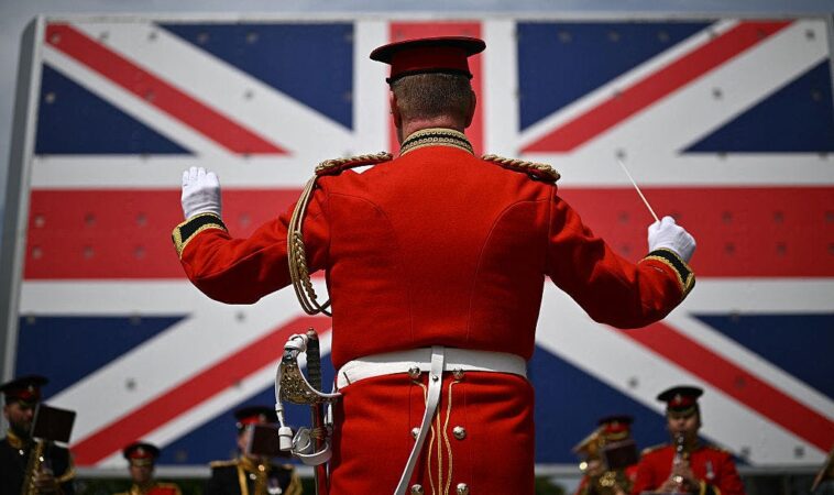 britain-could-be-richer-it-keeps-choosing-not-to-be.