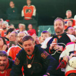 video:-phillies-players,-families-booed-for-losing-too-much-while-at-flyers-playoff-game