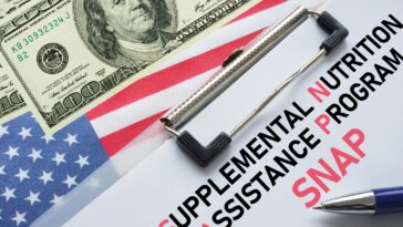no-more-food-stamps-for-millionaires:-the-fight-over-snap-fraud-heads-to-the-states
