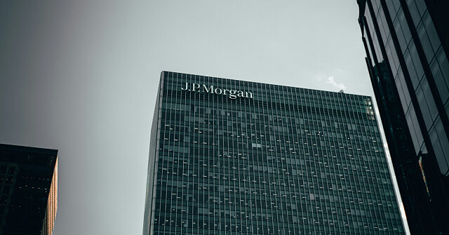jpmorgan:-sexual-harassment-claims-against-female-executive-‘completely-fabricated’