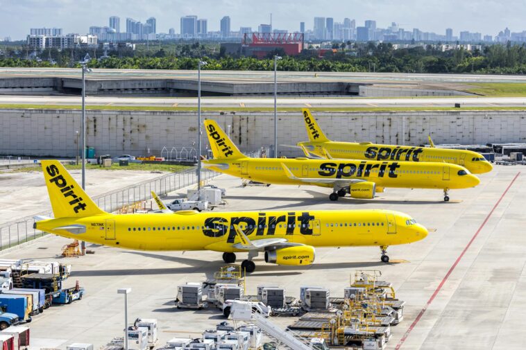 spirit-airlines-on-brink-of-shutdown-after-lifeline-fails
