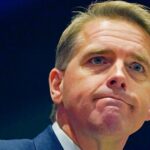 graphic:-fed-up-scott-jennings-snaps,-takes-down-arrogant-cnn-guest-who-gets-too-close-for-comfort-during-heated-debate