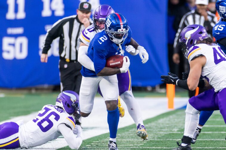 giants-decline-deonte-banks’-fifth-year-option-as-‘clean-slate’-begins