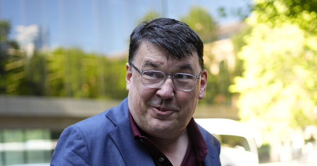 judge-overturns-graham-linehan’s-conviction-for-damaging-trans-activist’s-phone