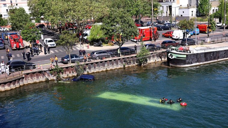 bus-plunges-into-river-after-trainee-driver-crash,-massive-rescue-response:-reports