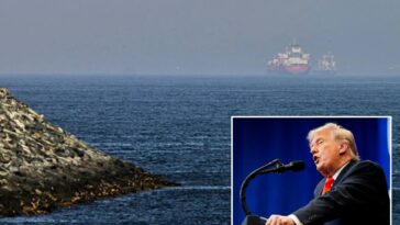us-warns-shipping-firms-they-could-face-sanctions-for-paying-iranian-tolls-in-strait-of-hormuz