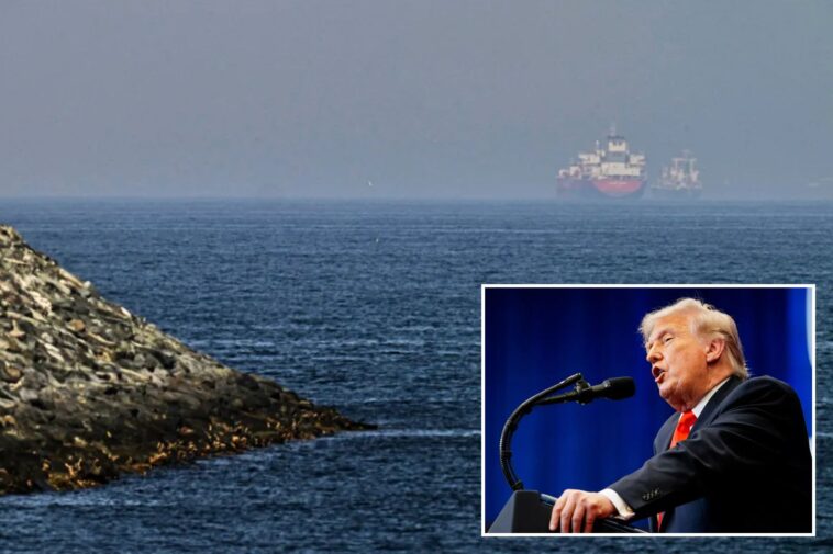 us-warns-shipping-firms-they-could-face-sanctions-for-paying-iranian-tolls-in-strait-of-hormuz