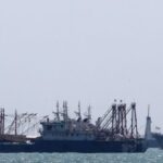 us.-threatens-sanctions-against-ships-that-pay-strait-of-hormuz-tolls-to-iran