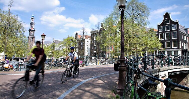 sex,-drugs-and-climate-change:-amsterdam-prohibits-ads-for-fossil-fuel-products-and-meat,-while-prostitution-and-weed-are-legal,-and-the-mayor-champions-the-legalization-of-cocaine