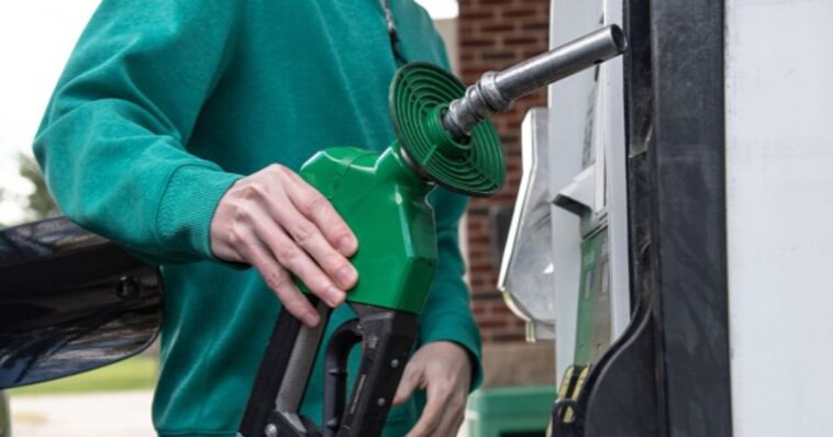 oil-hits-4-year-high-as-iran-negotiations-continue