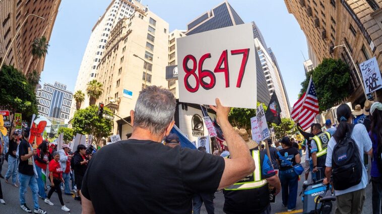 ‘86-47’-slogan-tied-to-james-comey-resurfaces-at-may-day-protests-across-us