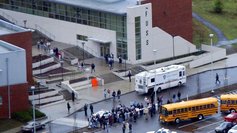 student-charged-after-5-stabbed-at-high-school-in-violent-altercation-over-vape-pen