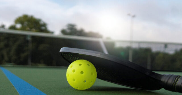 5-pickleball-players-killed-in-texas-plane-crash-on-way-to-tournament