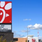 former-chick-fil-a-worker-charged:-how-police-say-he-turned-mac-and-cheese-into-$80k-payday