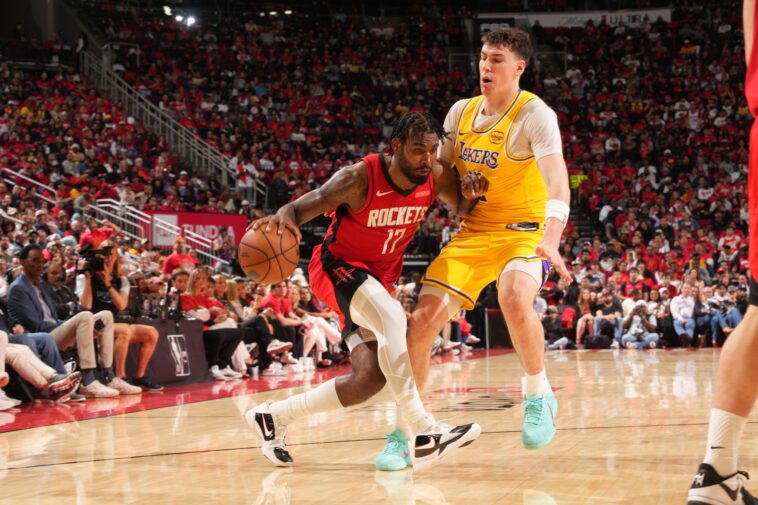 lakers’-defensive-buy-in-propelled-them-to-second-round-of-nba-playoffs