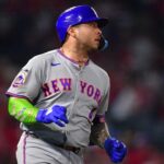 mets-broadcaster-needles-team-after-batter-fails-to-break-bat-over-his-knee-in-frustration