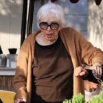 shirley-maclaine-spotted-enjoying-lunch-in-malibu-just-days-before-her-92nd-birthday-celebration