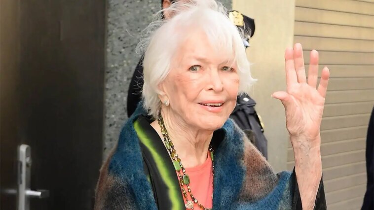 ellen-burstyn-on-the-habits-she-gave-up-to-stay-thriving-at-93-years-old