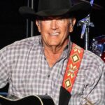 george-strait-pulls-off-incredible-career-accomplishment-with-stunning-concert