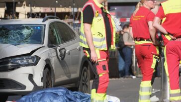 2-dead-in-germany-after-driver-plows-car-into-a-crowd-of-people-in-shopping-area