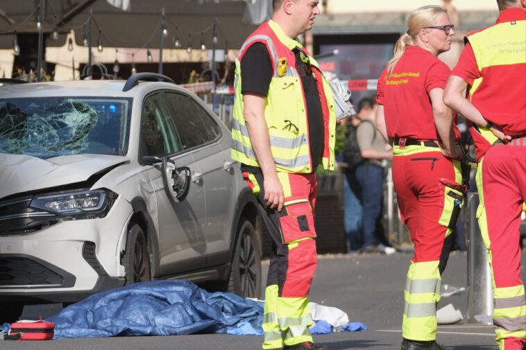 2-dead-in-germany-after-driver-plows-car-into-a-crowd-of-people-in-shopping-area