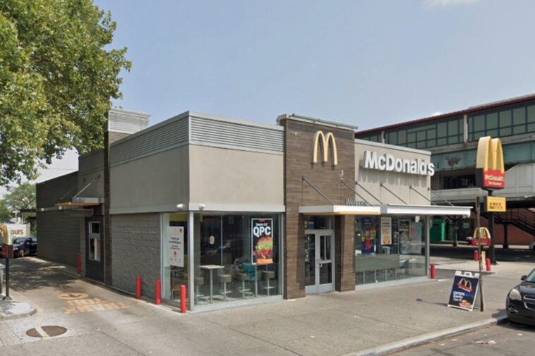 nyc-mcdonald’s-worker-stabbed-during-clash-with-unhinged-customer-over-refund