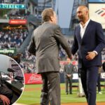 derek-jeter-pays-tribute-to-john-sterling-after-yankees-broadcaster’s-death:-‘will-be-deeply-missed’