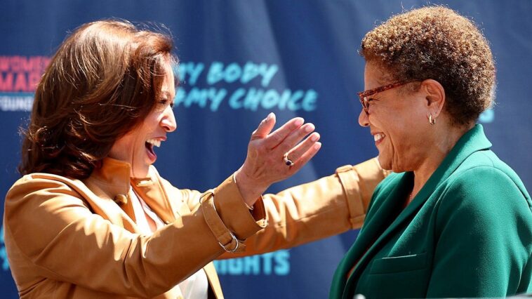 kamala-harris-endorses-karen-bass,-claims-she’s-fixing-homelessness-crisis:-‘the-leader-los-angeles-needs’