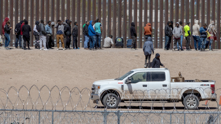 civil-rights-groups-file-lawsuit-seeking-to-block-texas-law-allowing-cops-to-arrest-illegal-migrants