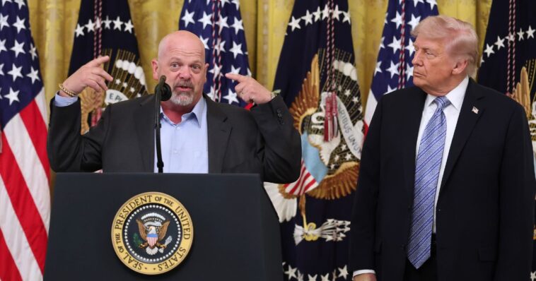 watch:-‘pawn-stars’-star-rick-harrison-slams-biden,-praises-trump-as-‘maybe-the-best-president-ever’-during-white-house-small-business-summit