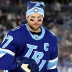 lightning-captain-victor-hedman-opens-up-about-mental-health-absence-after-first-round-playoff-exit