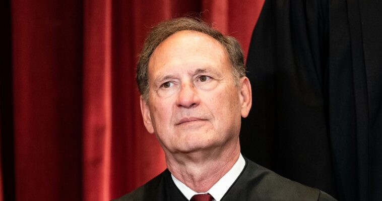 fed-up-justice-alito-just-leveled-5-humiliating-insults-at-justice-jackson-in-withering-majority-opinion-–-here’s-the-list