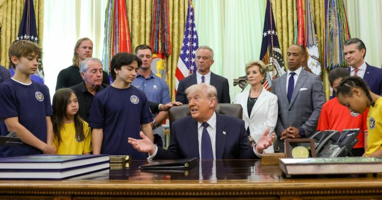 trump-revives-presidential-fitness-test-that-was-killed-by-obama,-holds-kickoff-on-white-house-lawn
