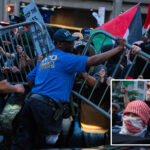 hateful-anti-israel-mob-descends-on-historic-nyc-synagogue,-clashes-with-cops-in-rowdy-protest