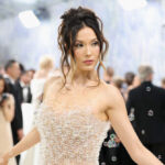 china’s-eileen-gu-wears-dress-with-15,000-glass-bubbles-to-met-gala