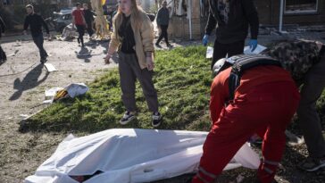 russian-attacks-kill-at-least-27-before-deadline-for-cease-fire-proposed-by-ukraine