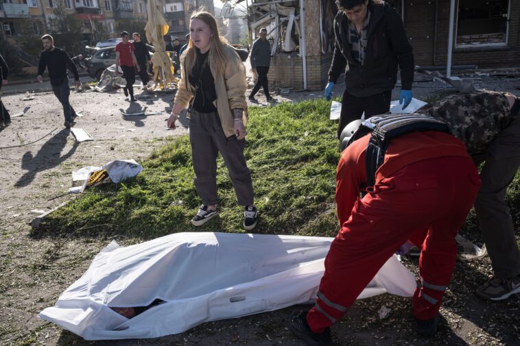 russian-attacks-kill-at-least-27-before-deadline-for-cease-fire-proposed-by-ukraine