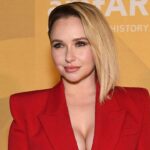 hayden-panettiere-has-a-very-important-message-to-share-with-everyone,-she’s-into-women-too